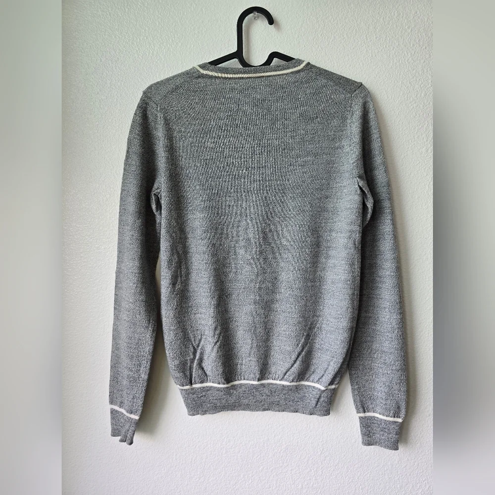 Theory Men's Gray Crewneck Sweater with Cream Trim
